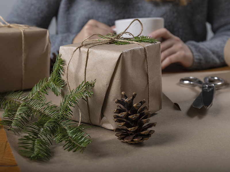 DIY Holiday Gift Wrap